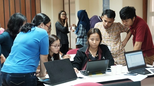 twenty-seven-students-learn-crop-systems-modelling-at-searca-02