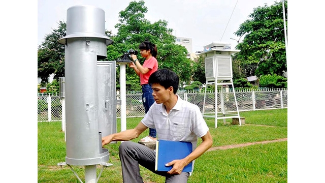 Officials at Vinh Phuc province’s Hydro-Meteorological Station monitor weather changes. 