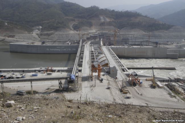 FILE: Lao's Xayaburi electricity dam construction is expected to be completed in late 2019. (Sun Narin/VOA Khmer)