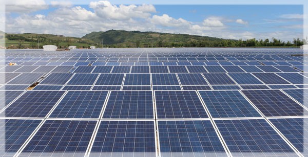 The SaCasol Solar Farm is divided into four phases which collectively produce 45 MW of solar energy. Image: SaCaSol