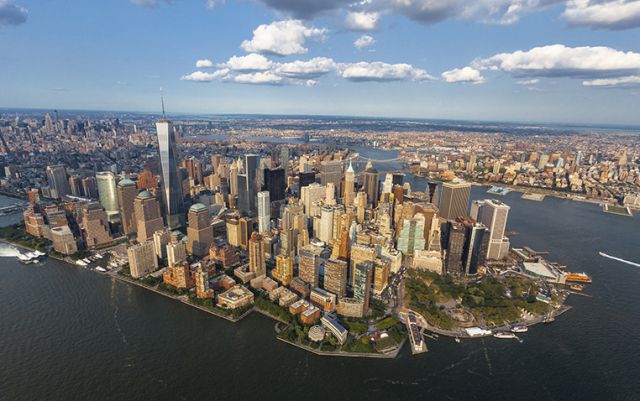 New York City, NY looks to increase coastal resiliency by expanding investment in natural infrastructure and in hybrid combinations in the wake of Hurricane Sandy (Photo credit: Daniele Pieroni via Creative Commons.)