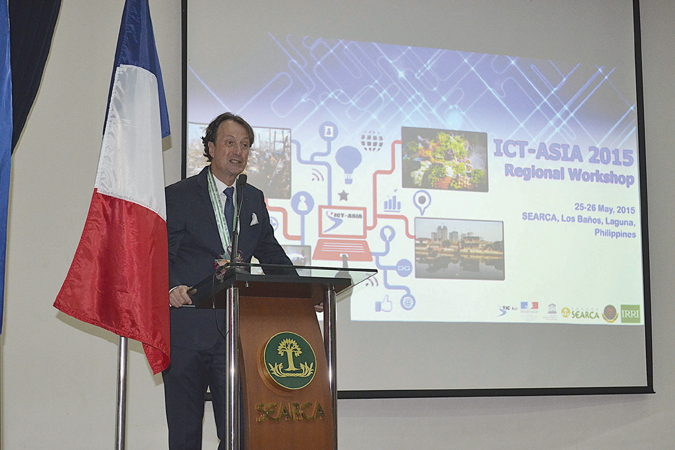 In Photo: French Ambassador to the Philippines Gilles Garachon delivers his message to Information and communications technology-Asia 2015 participants at the Southeast Asian Regional Center for Graduate Study and Research in Agriculture, University of the Philippines Los Baños, on May 25.