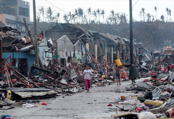 Aftermath of typhoon Yolanda. Philippine Star 