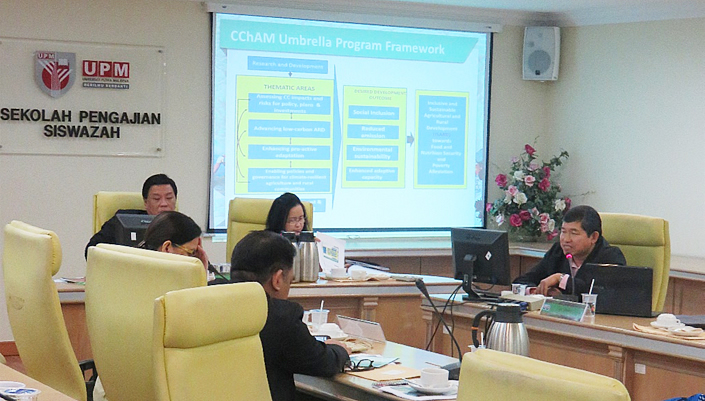 Dr. Juan Pulhin, Professor of UPLB-College of Forestry and Natural Resources, and SEARCA Adjunct Fellow and Technical Coordinator of the Umbrella Program on CChAM, presenting the framework for collaboration, key thematic areas, sub-themes and projects of the umbrella program.