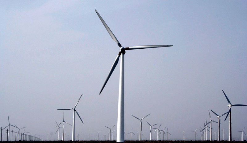 Wind turbines in service at the Dabancheng Wind Power Plant in Urumqi in northwest China's Xinjiang Uygur Autonomous Region, 20 October 2007. EPA/IRIS SA